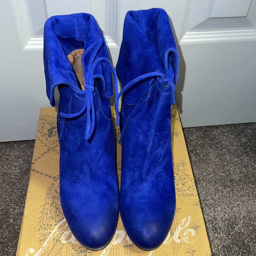 BNIB Free People Mila heel boot